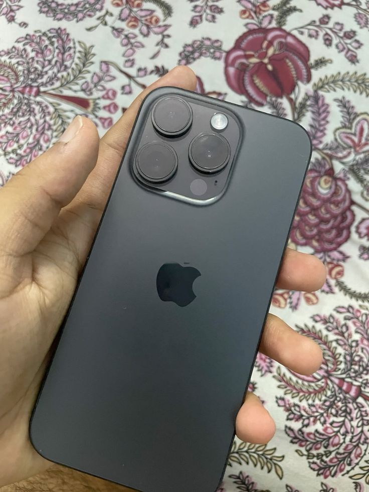 iPhone 15 Pro, 256 ГБ