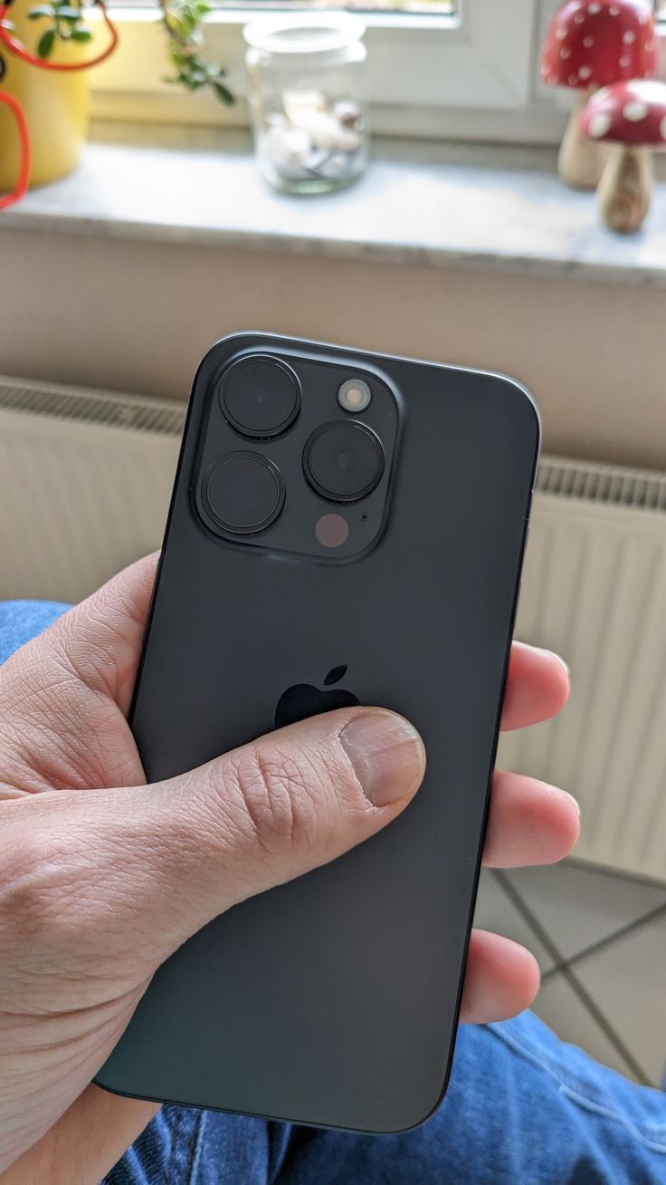 iPhone 15 Pro, 256 ГБ